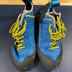 Scarpa - Helix Climbing Shoes - Men's EU 43.5 - Climbing shoes